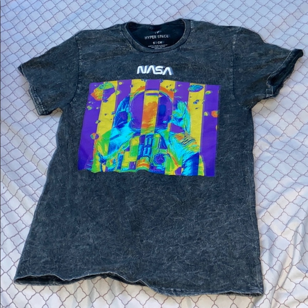 NASA tshirt (men or womans small)